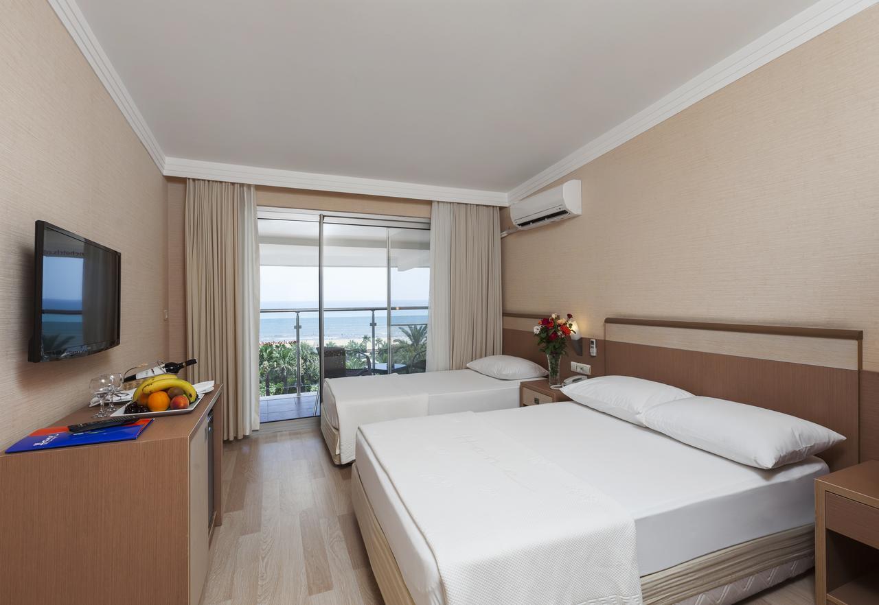 Hane Hotel Kumkoy Екстериор снимка