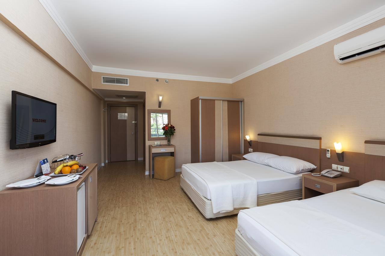 Hane Hotel Kumkoy Екстериор снимка