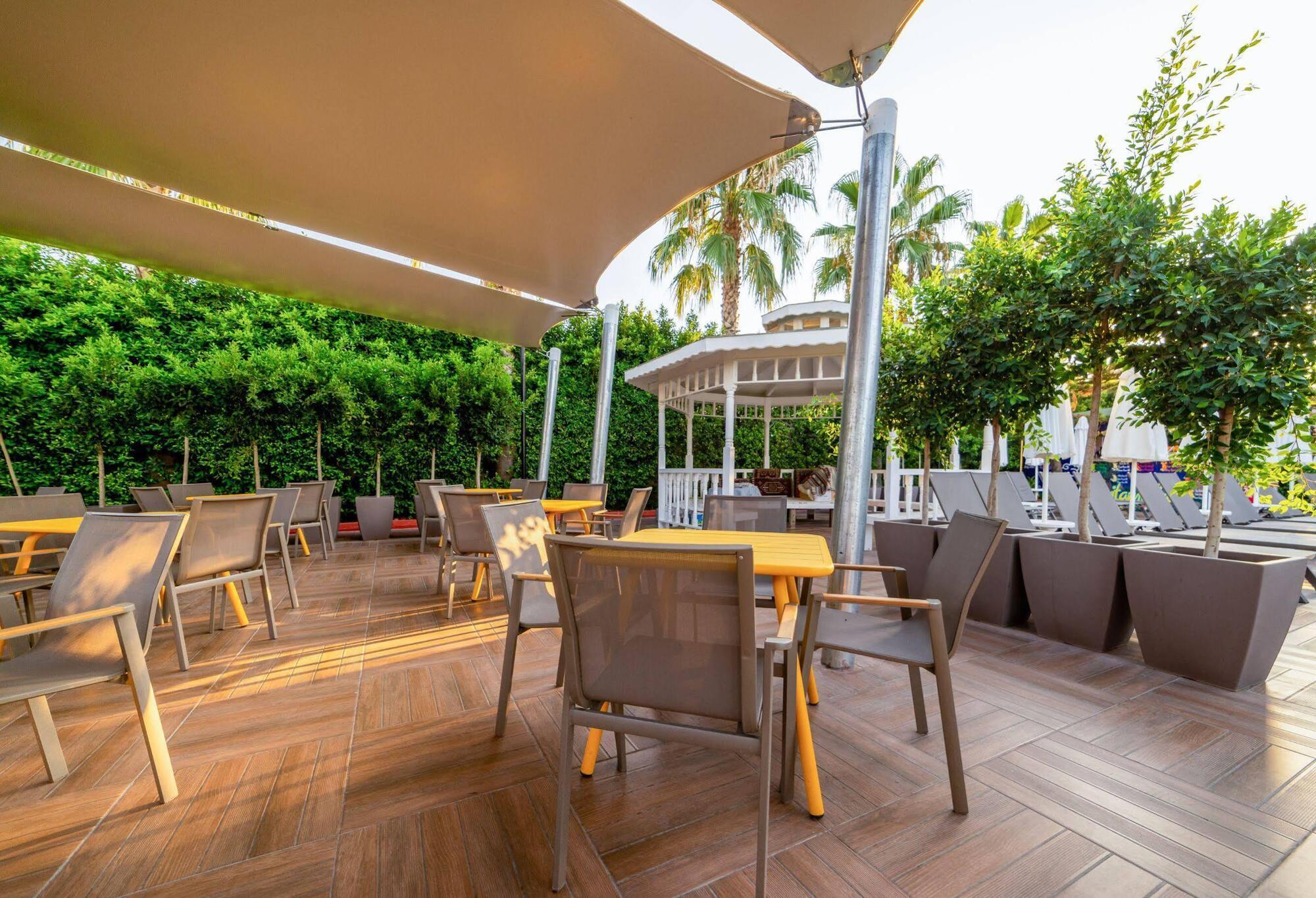 Hane Hotel Kumkoy Екстериор снимка